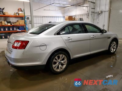 Trzecie zdjęcie samochodu z tyłu: 2010 FORD TAURUS SEL VIN:1FAHP2HW0AG102805 - miniatura
