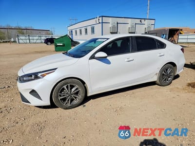 2023 KIA FORTE LXS 3KPF24AD8PE643792 - główne zdjęcie licytacji z USA - miniatura