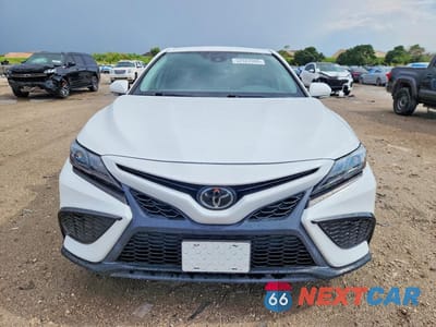 Piąte zdjęcie samochodu w środku: 2023 TOYOTA CAMRY SE VIN:4T1G11AK8PU154438 - miniatura