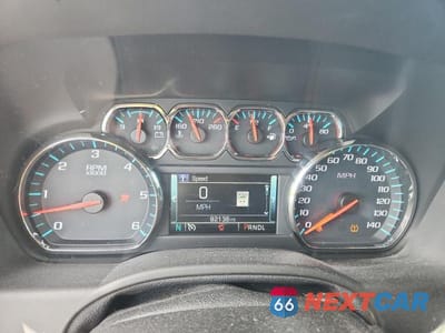 Zdjęcie 9 z 13 samochodu: 2018 GMC YUKON SLT VIN:1GKS2BKC3JR321585 - miniatura