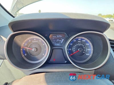 Zdjęcie 9 z 12 samochodu: 2014 HYUNDAI ELANTRA SE VIN:KMHDH4AE4EU203657 - miniatura