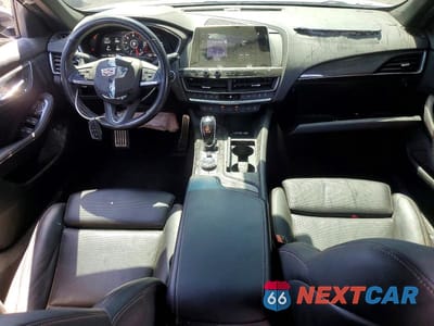 Zdjęcie 8 z 13 samochodu: 2021 CADILLAC CT5 SPORT VIN:1G6DP5RKXM0146574 - miniatura