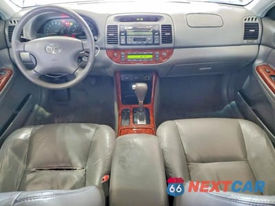 Zdjęcie 8 z 12 samochodu: 2004 TOYOTA CAMRY XLE VIN:4T1BE30K64U817478 - miniatura
