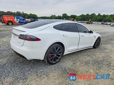 Trzecie zdjęcie samochodu z tyłu: 2020 TESLA MODEL S VIN:5YJSA1E48LF412339 - miniatura
