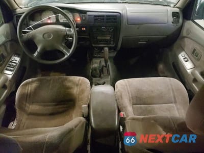 Zdjęcie 8 z 12 samochodu: 2002 TOYOTA TACOMA DOUBLE CAB VIN:5TEHN72N72Z055649 - miniatura