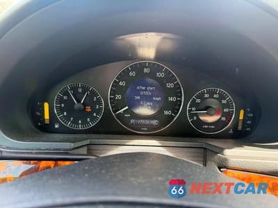 Zdjęcie 8 z 10 samochodu: 2006 MERCEDES-BENZ E 350 VIN:WDBUF56J56A948487 - miniatura