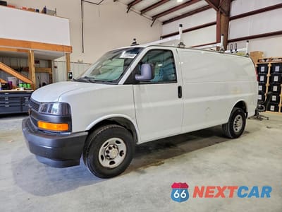 2020 CHEVROLET EXPRESS G2500 1GCWGAFP8L1275212 - główne zdjęcie licytacji z USA - miniatura