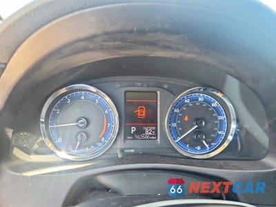 Zdjęcie 9 z 12 samochodu: 2018 TOYOTA COROLLA LE VIN:5YFBURHE8JP841170 - miniatura