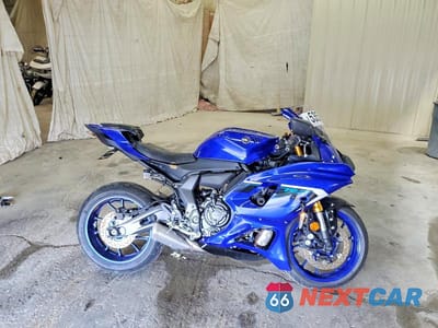 2025 YAMAHA YZFR7 JYARM38E0SA019248 - główne zdjęcie licytacji z USA - miniatura