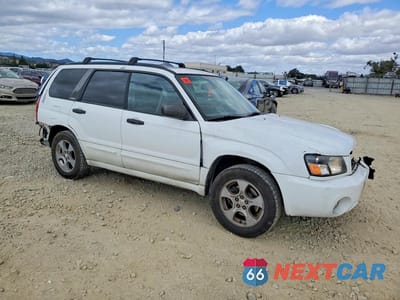 Czwarte zdjęcie samochodu z boku: 2004 SUBARU FORESTER 2.5XS VIN:JF1SG656X4G728139 - miniatura