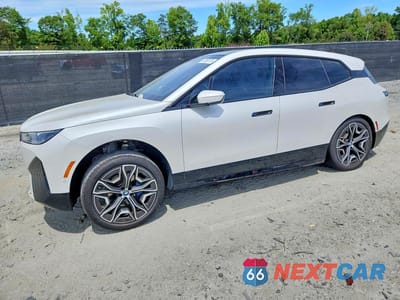 2025 BMW IX XDRIVE50 WB523CF02SCU70598 - główne zdjęcie licytacji z USA - miniatura