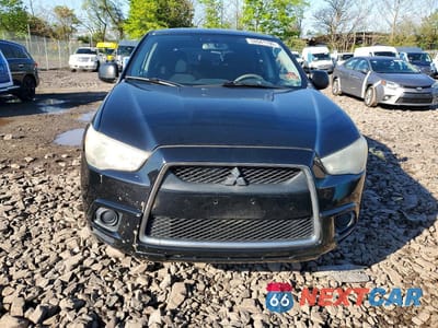Piąte zdjęcie samochodu w środku: 2011 MITSUBISHI OUTLANDER SPORT ES VIN:JA4AP3AU8BZ007709 - miniatura