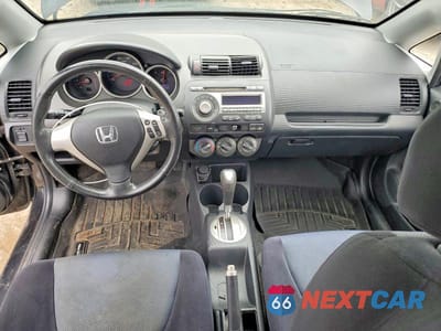 Zdjęcie 8 z 12 samochodu: 2007 HONDA FIT S VIN:JHMGD38687S016487 - miniatura