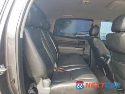 Zdjęcie 10 z 12 samochodu: 2012 TOYOTA TUNDRA CREWMAX SR5 VIN:5TFEY5F19CX129944 - miniatura
