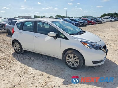 Czwarte zdjęcie samochodu z boku: 2017 NISSAN VERSA NOTE S PLUS VIN:3N1CE2CP8HL355082 - miniatura