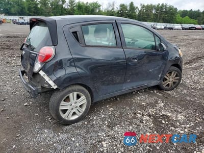 Trzecie zdjęcie samochodu z tyłu: 2013 CHEVROLET SPARK LS VIN:KL8CB6S92DC615250 - miniatura