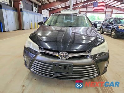 Piąte zdjęcie samochodu w środku: 2016 TOYOTA CAMRY LE VIN:4T4BF1FKXGR518403 - miniatura