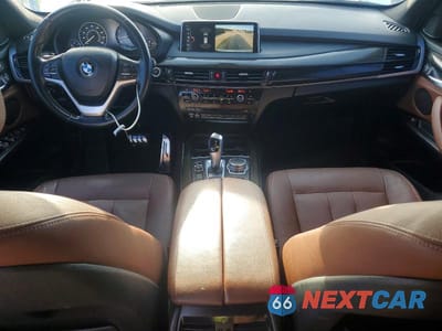 Zdjęcie 8 z 13 samochodu: 2017 BMW X5 SDRIVE35I VIN:5UXKR2C31H0X04489 - miniatura