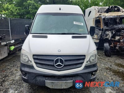 Piąte zdjęcie samochodu w środku: 2014 MERCEDES-BENZ SPRINTER 2500 VIN:WD3PE8DC2E5923930 - miniatura