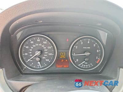 Zdjęcie 9 z 13 samochodu: 2008 BMW 328 I VIN:WBAVA335X8P142285 - miniatura