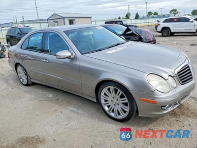 Czwarte zdjęcie samochodu z boku: 2007 MERCEDES-BENZ E 350 4MATIC VIN:WDBUF87X67X215285 - miniatura