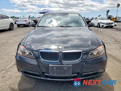 Piąte zdjęcie samochodu w środku: 2008 BMW 328 I SULEV VIN:WBAVC53588FZ87342 - miniatura