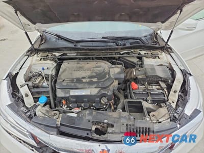 Zdjęcie 11 z 12 samochodu: 2016 HONDA ACCORD TOURING VIN:1HGCR3F93GA013289 - miniatura