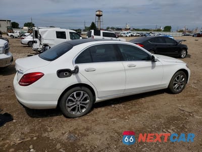 Trzecie zdjęcie samochodu z tyłu: 2015 MERCEDES-BENZ C 300 4MATIC VIN:55SWF4KB3FU035669 - miniatura