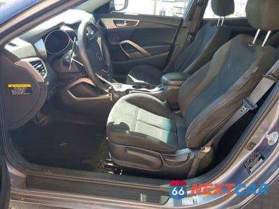 Zdjęcie 7 z 12 samochodu: 2016 HYUNDAI VELOSTER BASE VIN:KMHTC6AD2GU297828 - miniatura