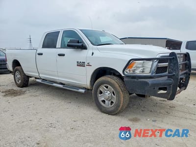 Czwarte zdjęcie samochodu z boku: 2017 RAM 2500 ST VIN:3C6UR5HL3HG758237 - miniatura