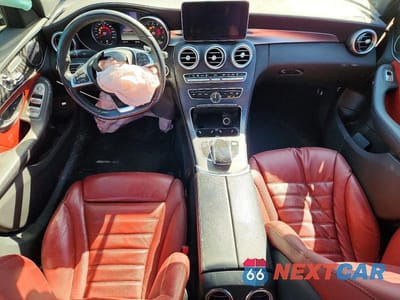 Zdjęcie 8 z 13 samochodu: 2015 MERCEDES-BENZ C 300 4MATIC VIN:55SWF4KB8FU086147 - miniatura