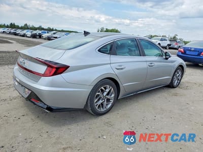 Trzecie zdjęcie samochodu z tyłu: 2021 HYUNDAI SONATA SEL VIN:5NPEF4JA0MH094618 - miniatura