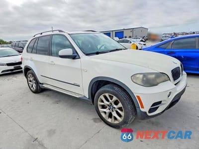 Czwarte zdjęcie samochodu z boku: 2011 BMW X5 XDRIVE35I VIN:5UXZV4C54BL740674 - miniatura