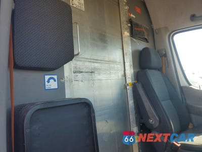 Zdjęcie 11 z 13 samochodu: 2011 MERCEDES BENZ SPRINTER 2500 DELIVERY VAN VIN:WD3PE8CB9B5606408 - miniatura