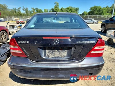 Zdjęcie 6 z 12 samochodu: 2005 MERCEDES-BENZ C 230K SPORT SEDAN VIN:WDBRF40J65F615595 - miniatura