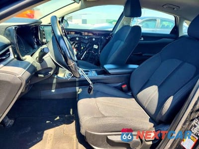 Zdjęcie 7 z 12 samochodu: 2022 KIA K5 VIN:5XXG14J2XNG138816 - miniatura