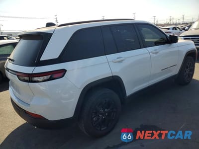 Trzecie zdjęcie samochodu z tyłu: 2024 JEEP GRAND CHEROKEE LAREDO VIN:1C4RJGAG2RC248206 - miniatura