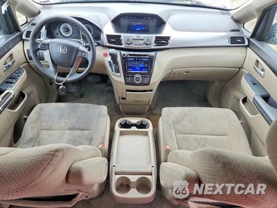 Zdjęcie 8 z 13 samochodu: 2015 HONDA ODYSSEY EX VIN:5FNRL5H40FB068778 - miniatura