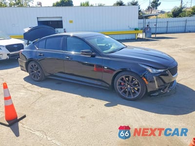 Czwarte zdjęcie samochodu z boku: 2020 CADILLAC CT5 SPORT VIN:1G6DP5RK7L0129424 - miniatura