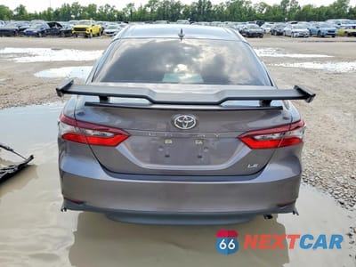 Zdjęcie 6 z 12 samochodu: 2023 TOYOTA CAMRY LE VIN:4T1C11AKXPU725555 - miniatura