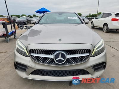 Piąte zdjęcie samochodu w środku: 2019 MERCEDES-BENZ C 300 4MATIC VIN:WDDWJ8EB1KF860432 - miniatura