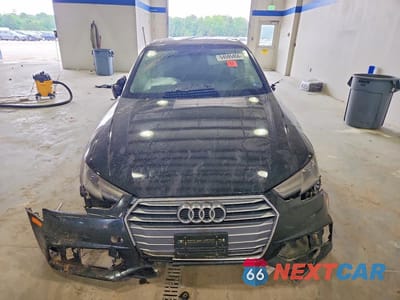 Piąte zdjęcie samochodu w środku: 2019 AUDI A4 PREMIUM VIN:WAUGMAF46KN005404 - miniatura