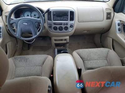 Zdjęcie 8 z 13 samochodu: 2003 FORD ESCAPE XLT VIN:1FMYU93103KA72837 - miniatura