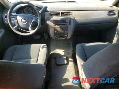 Zdjęcie 8 z 13 samochodu: 2008 CHEVROLET TAHOE K1500 VIN:1GNFK13098J126473 - miniatura