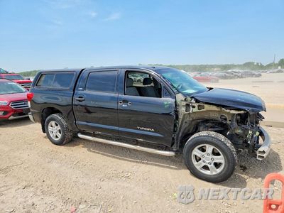 Czwarte zdjęcie samochodu z boku: 2012 TOYOTA TUNDRA CREWMAX SR5 VIN:5TFDW5F19CX222173 - miniatura