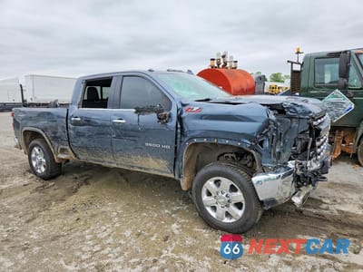 Czwarte zdjęcie samochodu z boku: 2020 CHEVROLET SILVERADO K3500 LTZ VIN:1GC4YUEY7LF134103 - miniatura