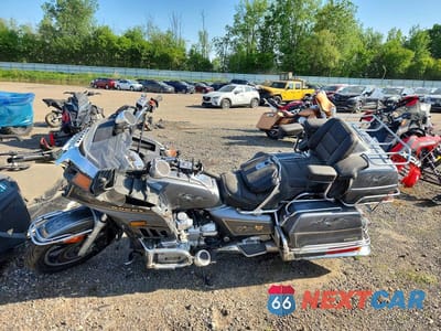 Trzecie zdjęcie samochodu z tyłu: 1984 HONDA GL1200 I VIN:1HFSC1410EA003366 - miniatura