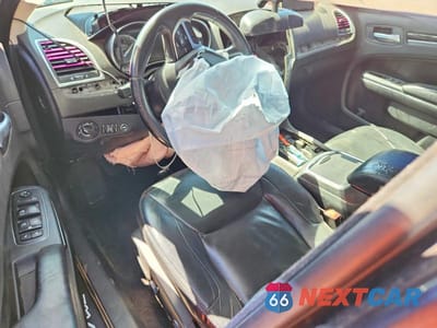 Zdjęcie 8 z 12 samochodu: 2016 CHRYSLER 300 LIMITED VIN:2C3CCAAG3GH141936 - miniatura