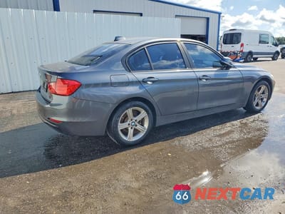 Trzecie zdjęcie samochodu z tyłu: 2013 BMW 328 XI SULEV VIN:WBA3B5C57DF597742 - miniatura