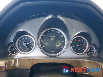Zdjęcie 9 z 12 samochodu: 2011 MERCEDES-BENZ E 350 4MATIC VIN:WDDHF8HB7BA435302 - miniatura